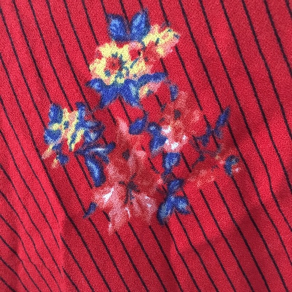 Kimono Sleeve floral shirt - Picture 2 of 4